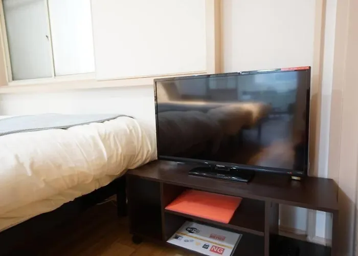 Apartment House White Mansion 201
