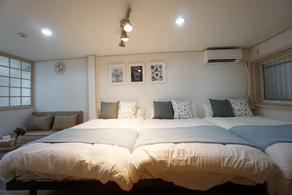 House White Mansion 201 * 大阪