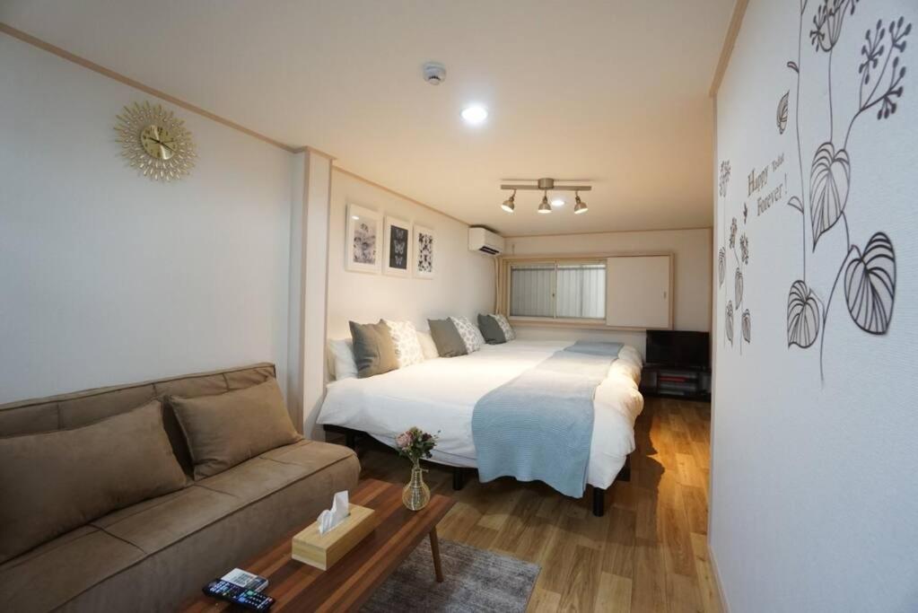 House White Mansion 201 *