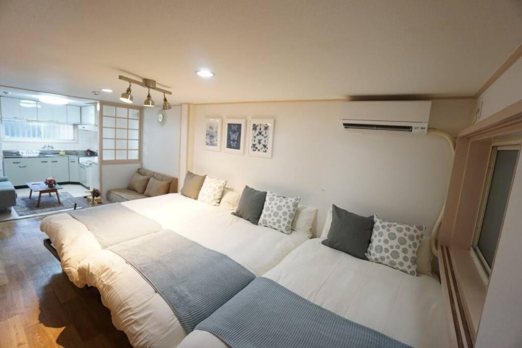 公寓 House White Mansion 201 *